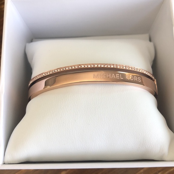 New Michael Kors women's rose gold bracelet - Picture 4 of 4